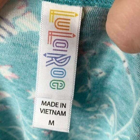 Lularoe Classic T top sz M 10-12 geometric floral - Picture 8 of 9